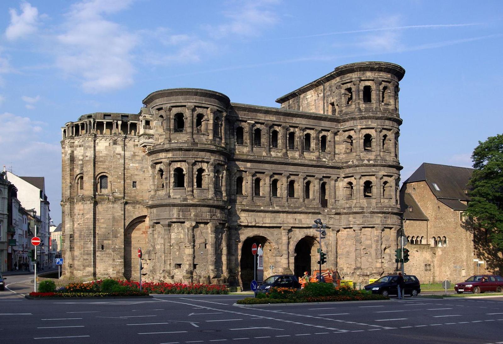 Blick Auf Den Weinberg - Apartment Mit Balkon トリーア エクステリア 写真